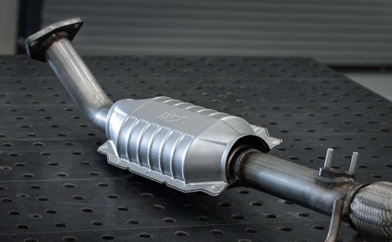 MagnaFlow Direct Fit Catalytic Converter Miata 90-93