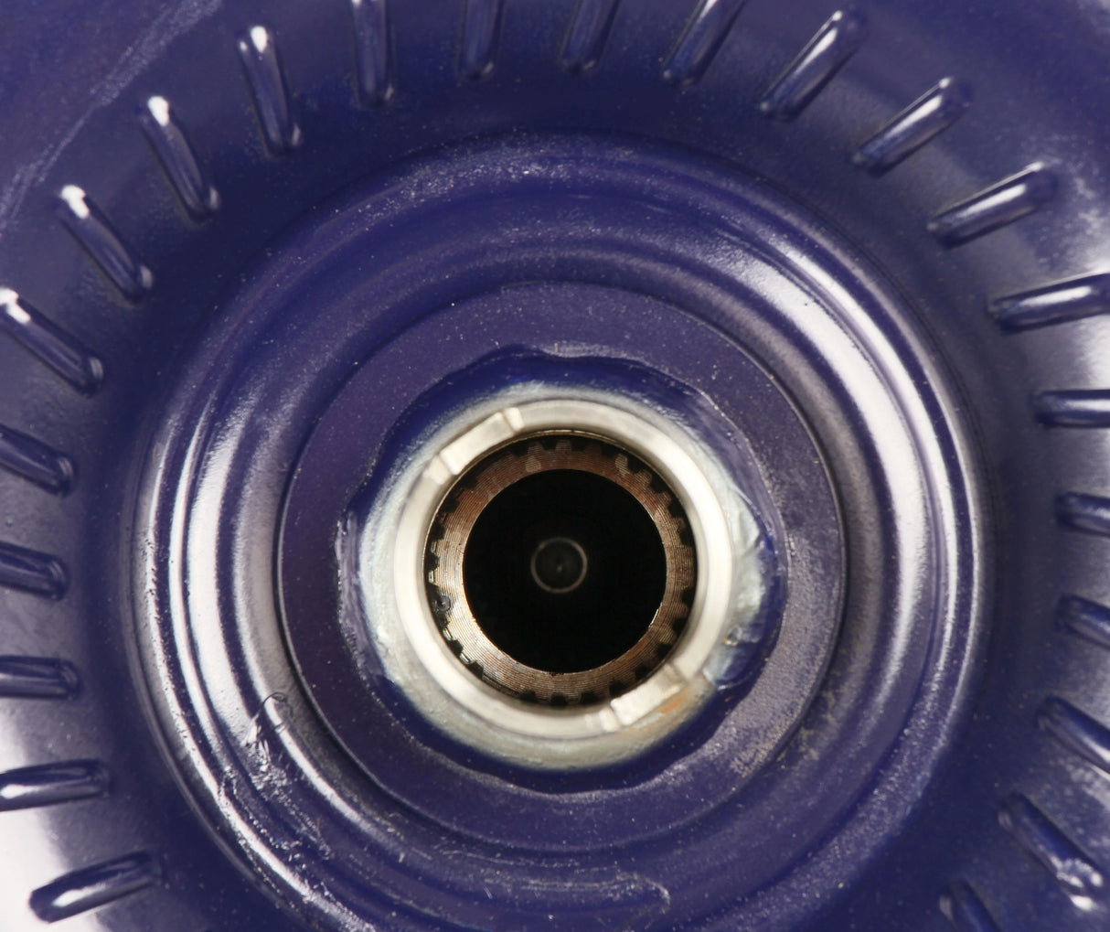 BM® #70419 GM 700R4/4L60E Holeshot 2400 Torque Converter (30-Spline Input)