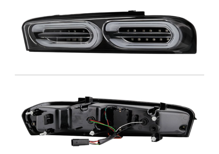 Spyder® (16-24) Camaro 6th Gen Black Sequential Fiber Optic LED Tail Lights