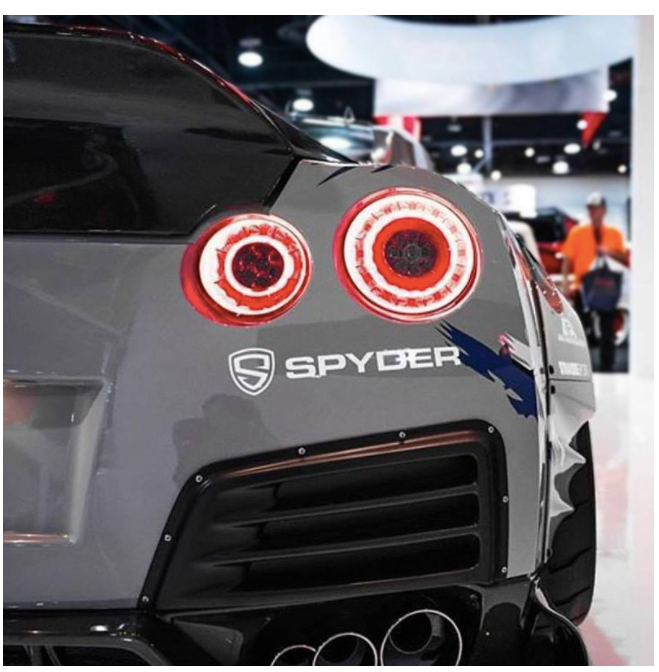 Spyder® (07-22) Nissan GT-R Chrome/Red LED Tail Lights