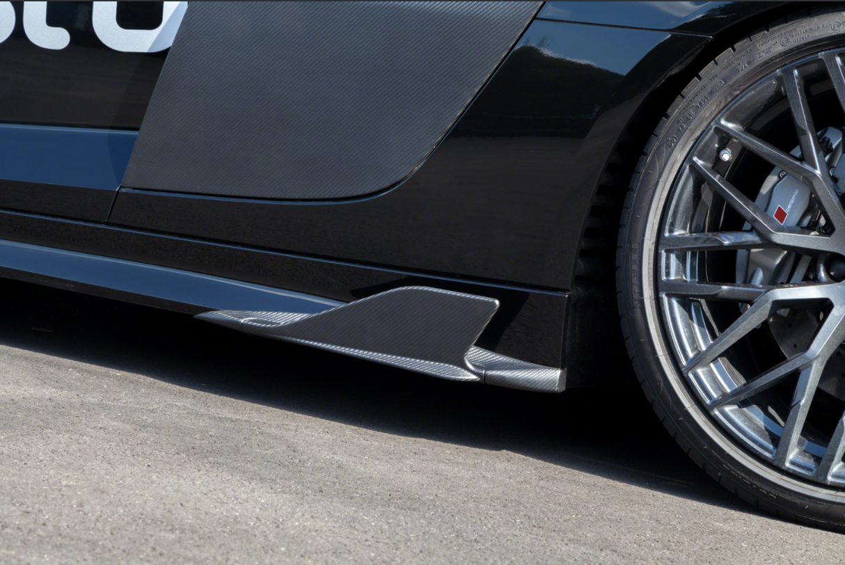 Capristo® (15-23) Audi R8 Carbon Fiber Side Fins