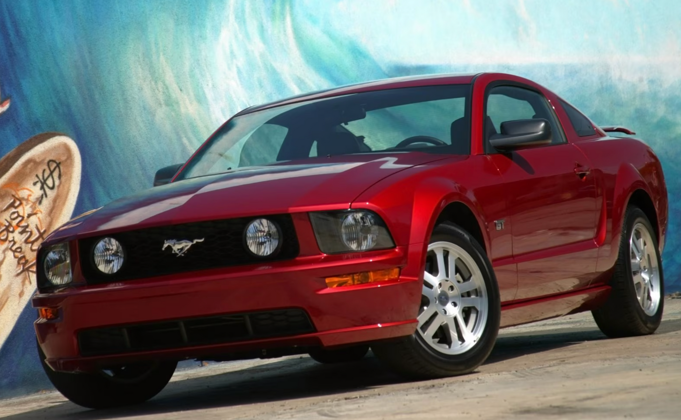 (05-09) Mustang V6 S197