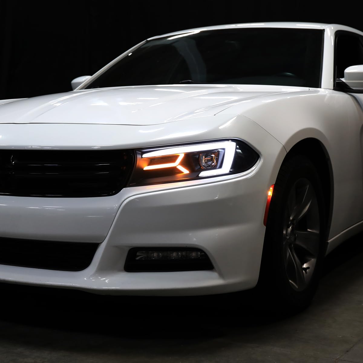 Dodge Charger Head Lights with LED Sequential Turn Signals Halogen