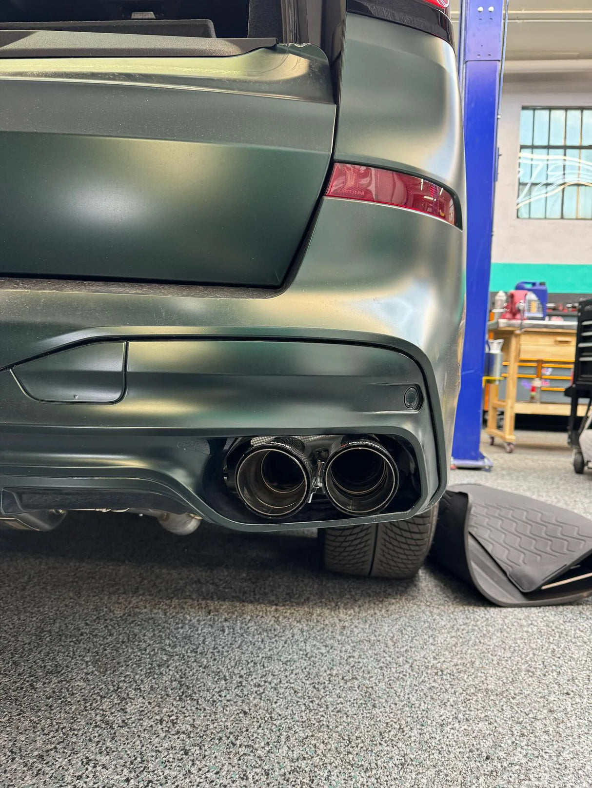 Valvetronic Designs® BMW Alpina XB7/X7 M50i/M60i Valved Sport 304SS Cat-Back Exhaust with 4" OD Tips