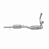 MagnaFlow Direct Fit Catalytic Converter 96 Bronco F150/F250 2 Conv