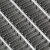 CU2789  05-14 Ford Mustang V6/GT/302 S197 1-Row Aluminum Radiator