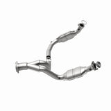 MagnaFlow Direct Fit Catalytic Converter 07-08 Escalade 6.2 Driver Side OEM