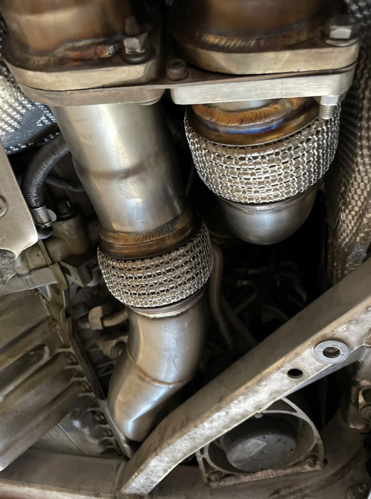 Mastery of Art & Design BMW M2C/M3/M4 S55B30 3.5" 'FAT BOY' Catted Downpipes with Flex Section