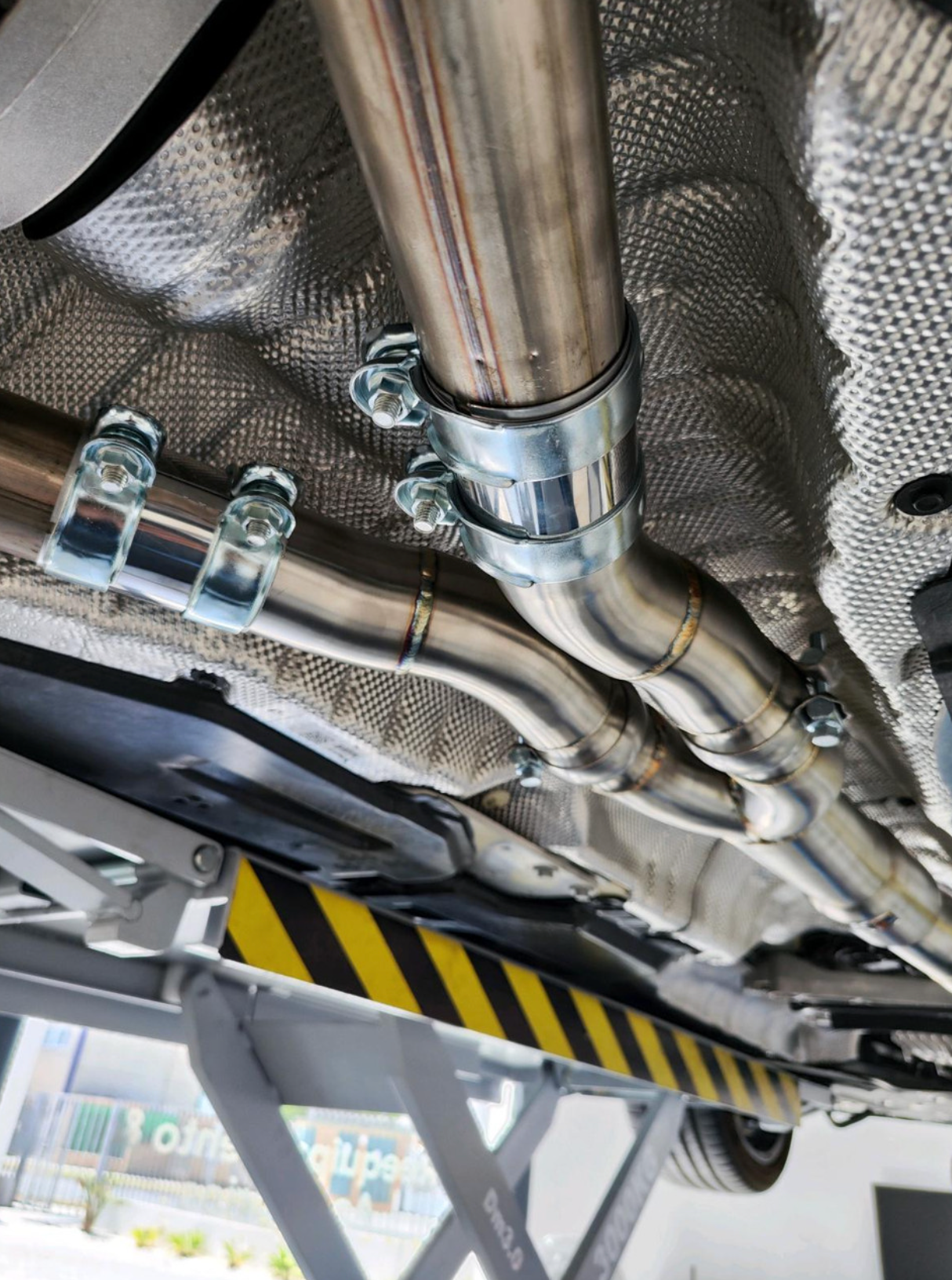 Mastery of Art & Design BMW M3/M4 G8X S58B30 Resonated Single Midpipe with Brace