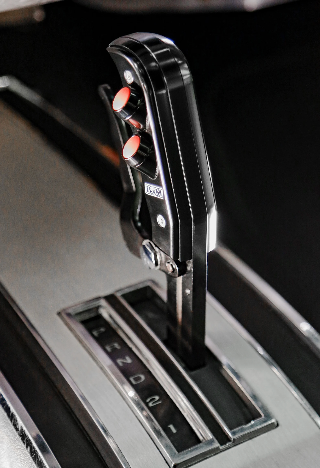 B&M® #81188 Moapr A580 5-Speed Automatic Shifter with Magnum Pro Grip Console