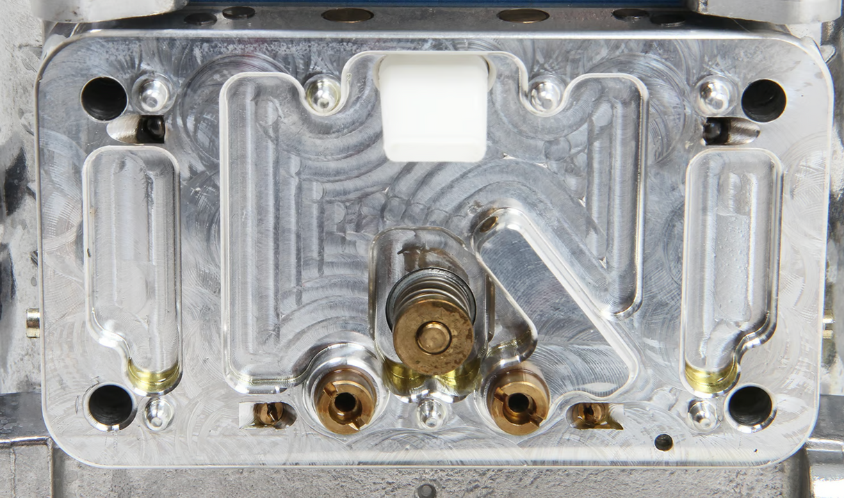 Holley® # 0-80689 Holley Dominator SP Carburetor (1050 CFM - 4500 - Mechanical Secondaries - Shiny - Gasoline)