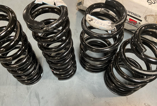 RS-R (15-25) Lexus RC-F/GS-F 5.0L 1.4" x 1" Lowering Coil Springs (SCRATCH/DENT ITEM)