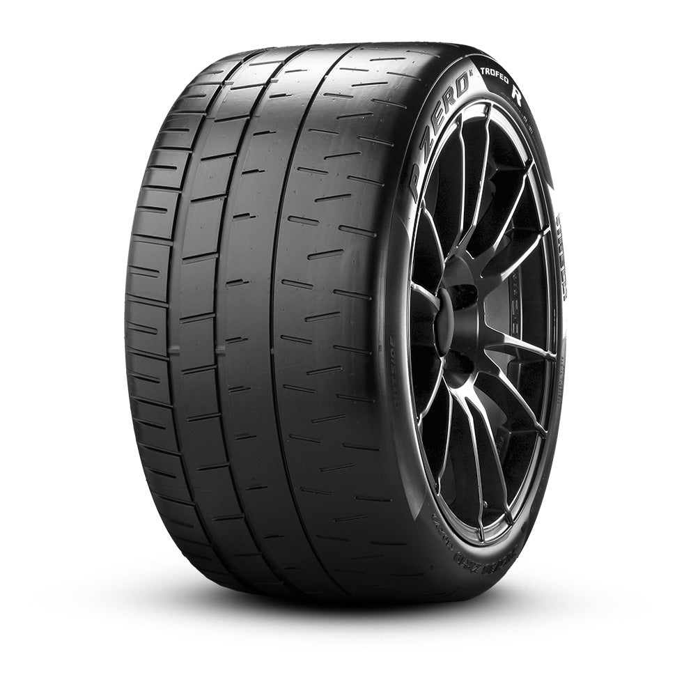 Pirelli® P ZERO™ TROFEO R