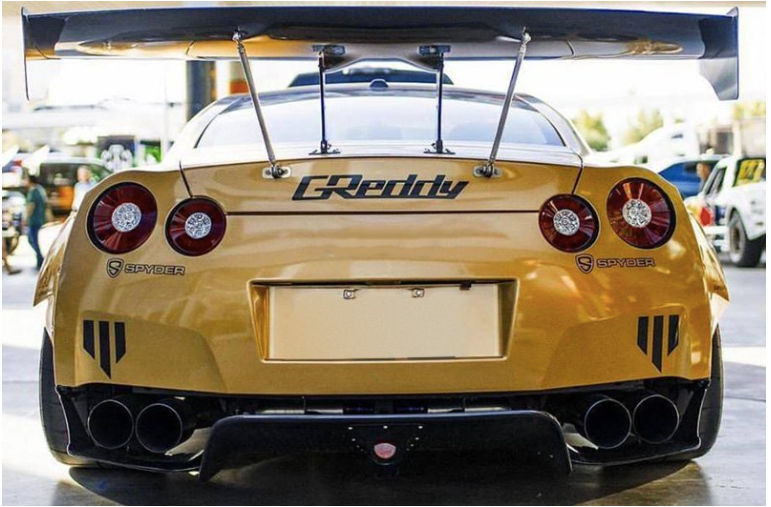 Spyder® (07-22) Nissan GT-R Chrome/Red LED Tail Lights